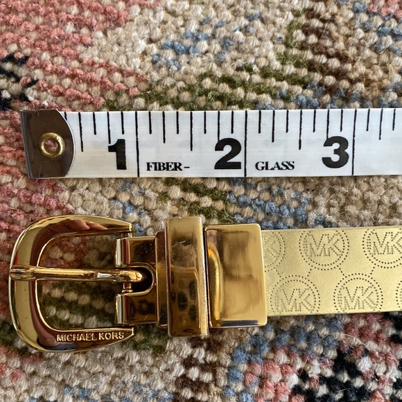 Womens Michael Kors Golden LOGO skinny Belt NWOT! Pristine! Fits 36-40”🔥🎄 - Picture 6 of 8